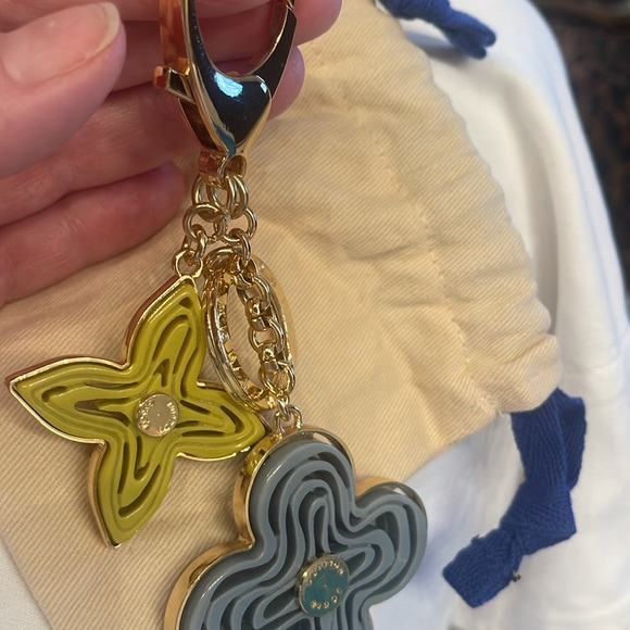 Flower Keychain Gold Color Yellow & Blue - Picture 2 of 2